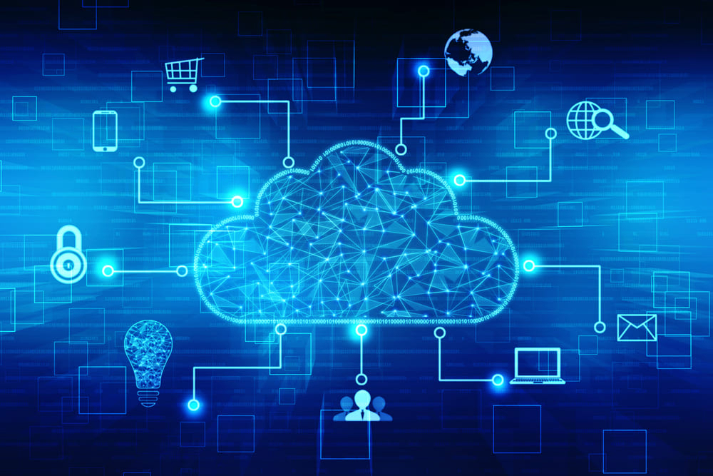What are the advantages of using Cloud Computing over on-premises infrastructure?